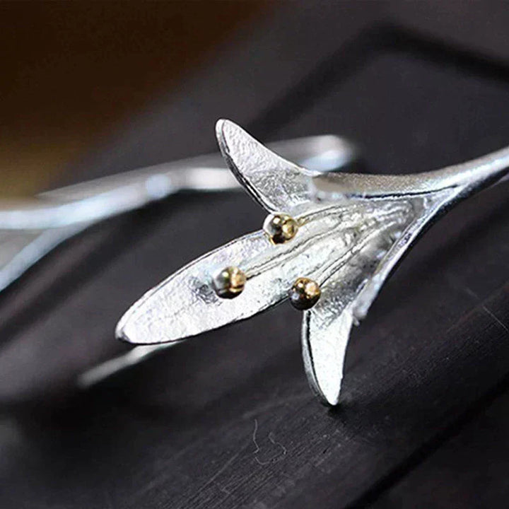 Øredobber med Blomster i Sølv